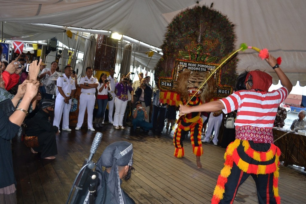 Dewaruci - Cultural demonstrations on arrival in Miami - all part of the voyage ©  SW